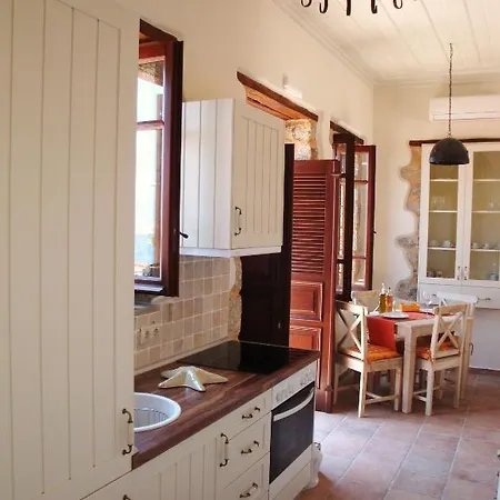 Bright Sun Apartament *